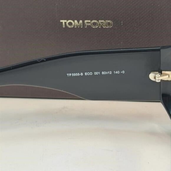 💯- New Authentic - TOM FORD - BLUE LOCK PILOT OPTICALS TF5958-B (SHINY BLAC… - Picture 8 of 13